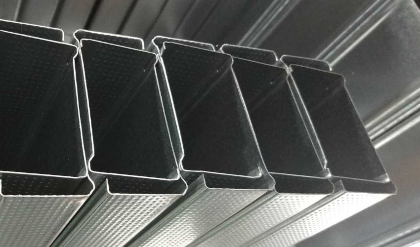 Diferentes tipos de perfiles metálicos para estructuras de Pladur